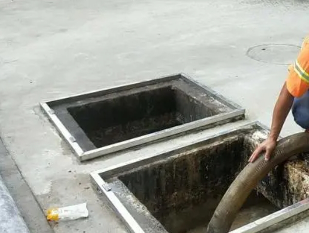 雅江化粪池清理