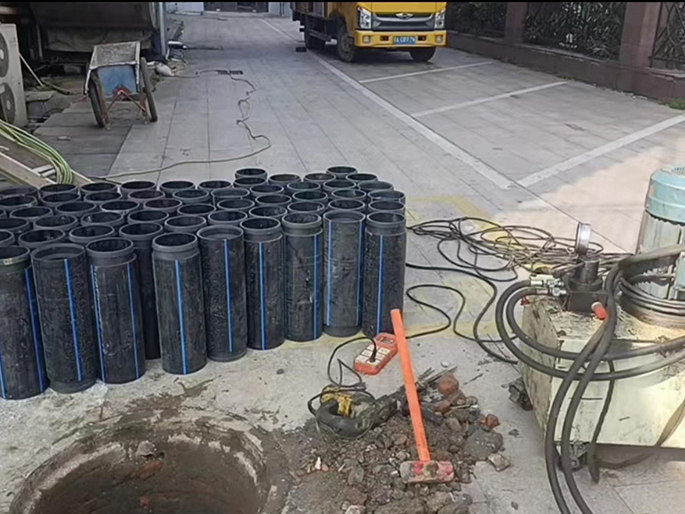 雅江PE置换管厂家 DN315置换管 非开挖管短管置换